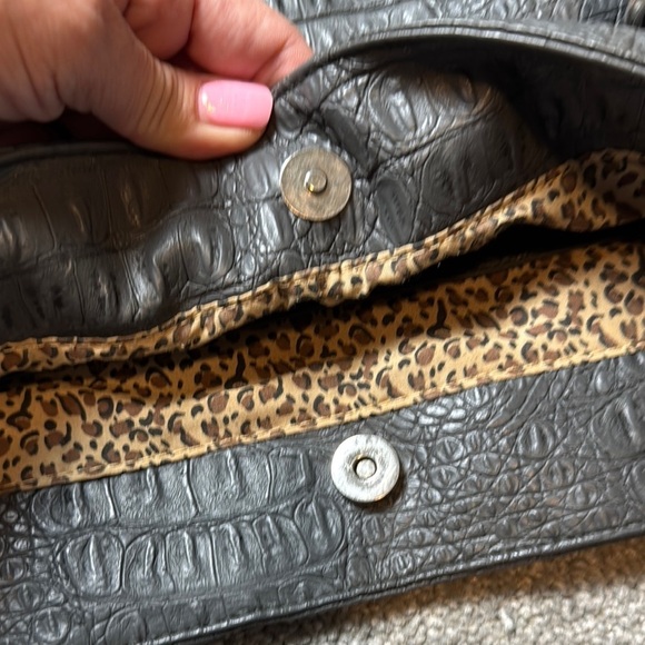 Steve Madden Gray Crocodile-Embossed Tote Bag, adjustable - Picture 8 of 13